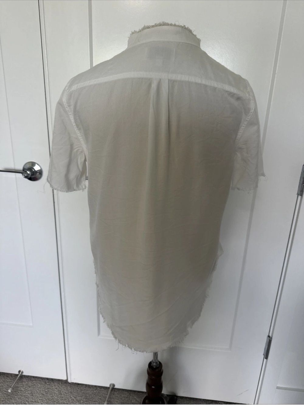 The Blue Shirt Shop Button Down Crop Blouse White Distressed Womens SZ S - Picture 5 of 7